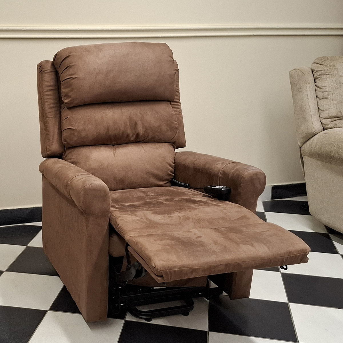 Két motoros felállást segítő fotel - Soddy